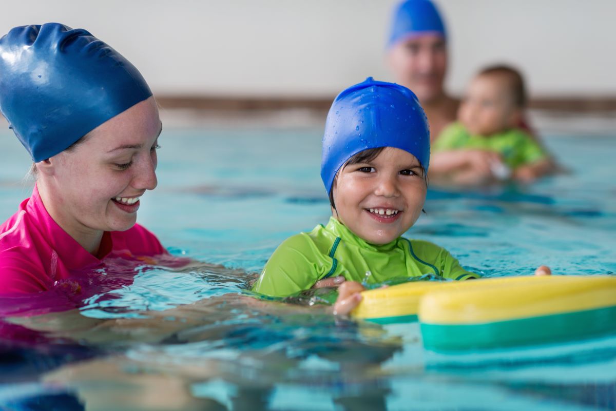 Schwimmen lernen in Barnim — wann beginnen und wo trainieren
